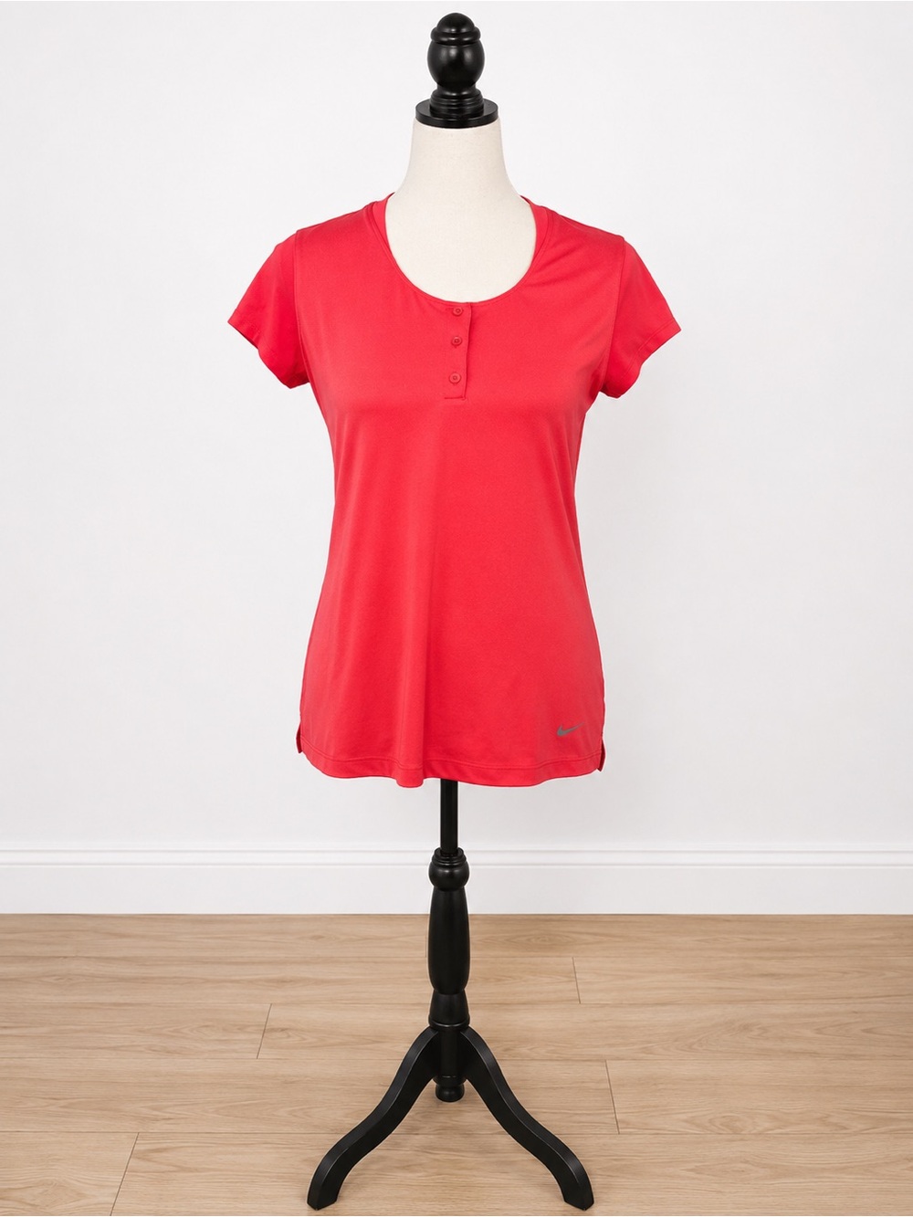 Nike Golf Tour Performance Dri-FIT Henley Top Women M Red Coral Short Sleeve